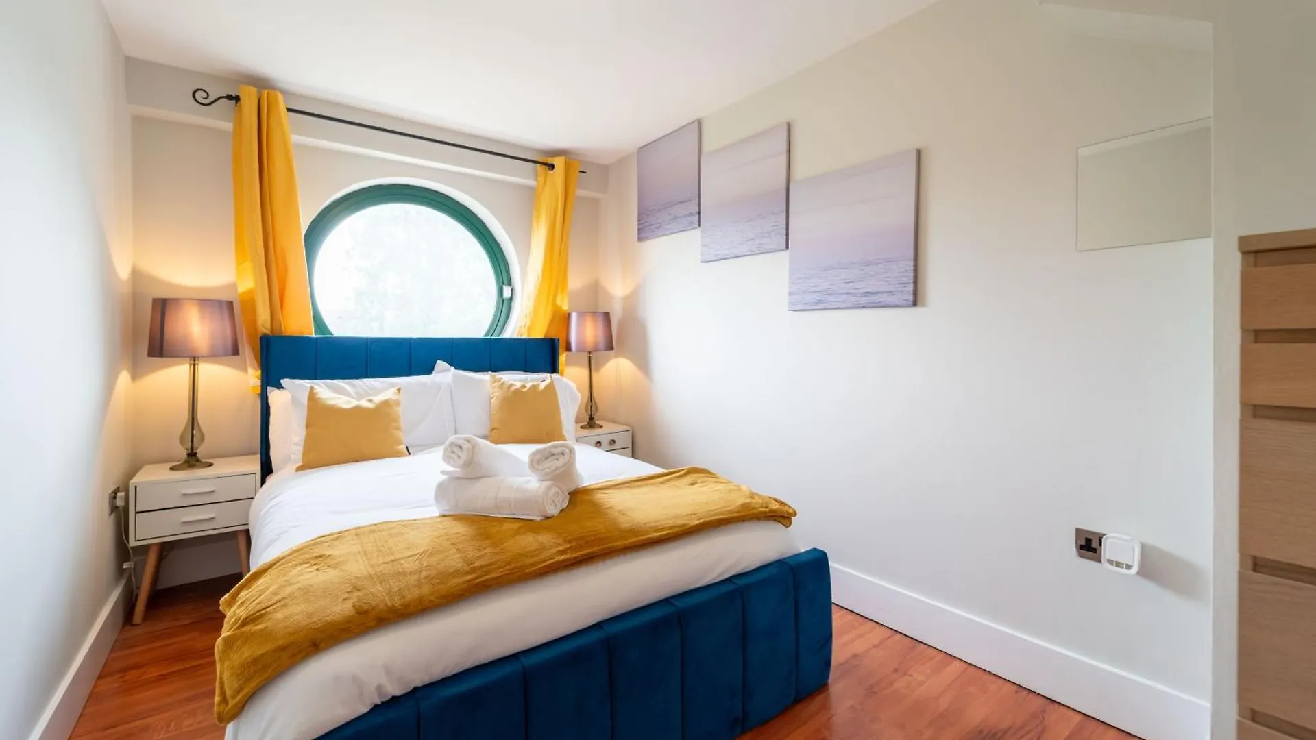 Apartment Luxury Docklands 2Bed Apt- Close To Excel- Canary Wharf- City Airport - 02 Arena- Free Parking- Ps 4 London United Kingdom